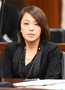 今井絵理子